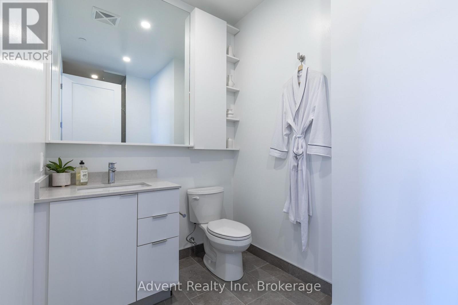 Ph02 - 8 Cedarland Drive, Markham (unionville), Ontario