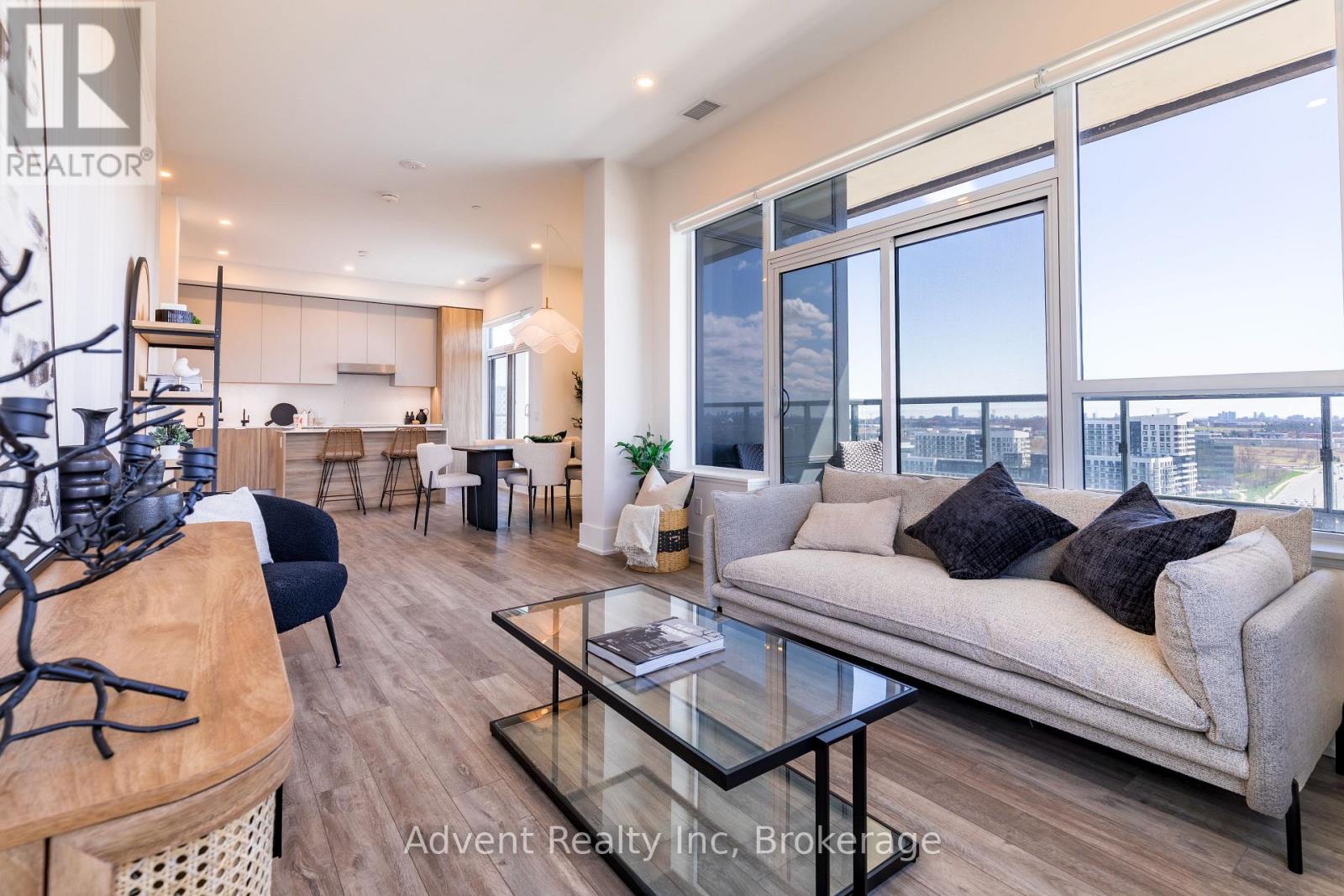 Ph02 - 8 Cedarland Drive, Markham (unionville), Ontario