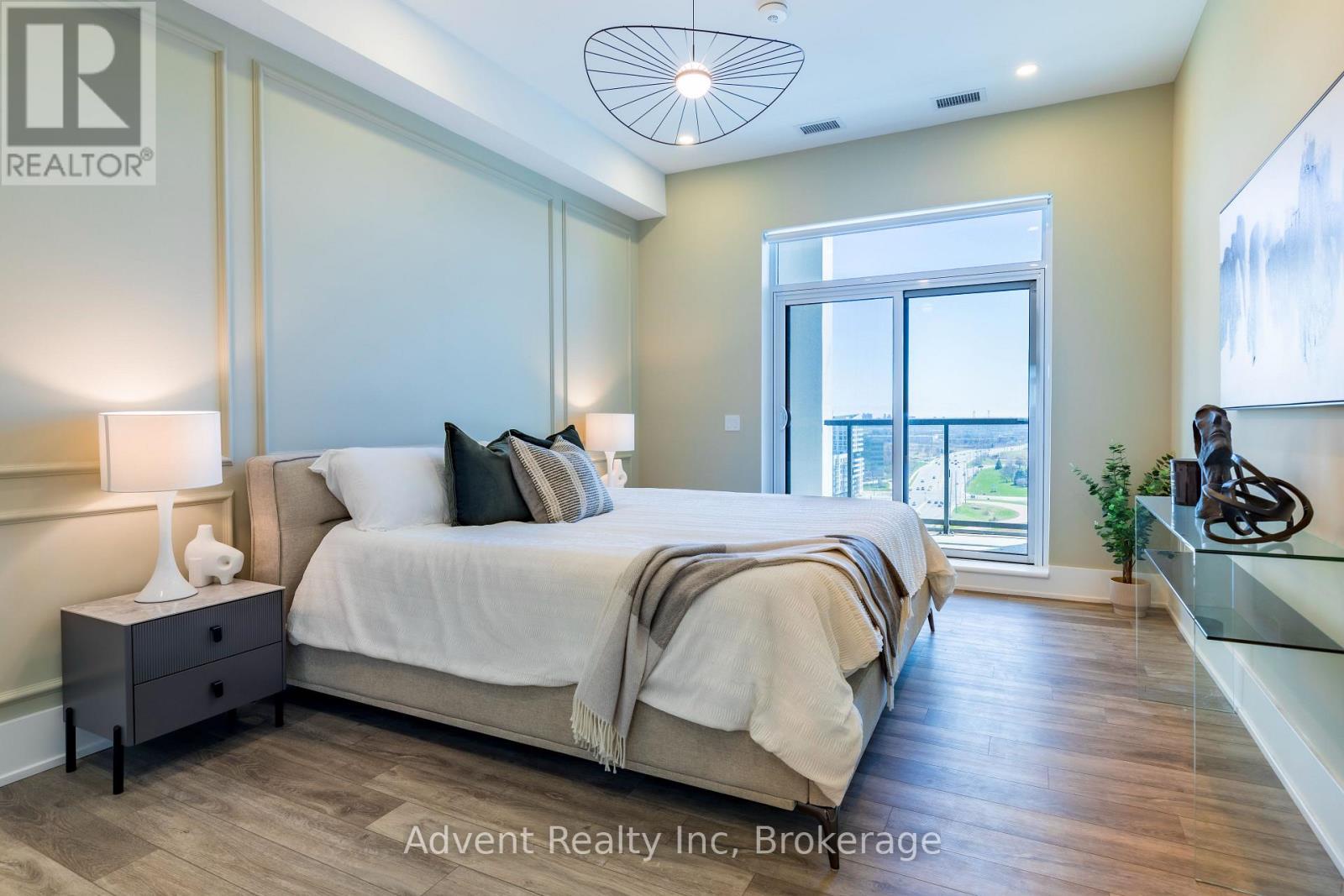 Ph02 - 8 Cedarland Drive, Markham (unionville), Ontario