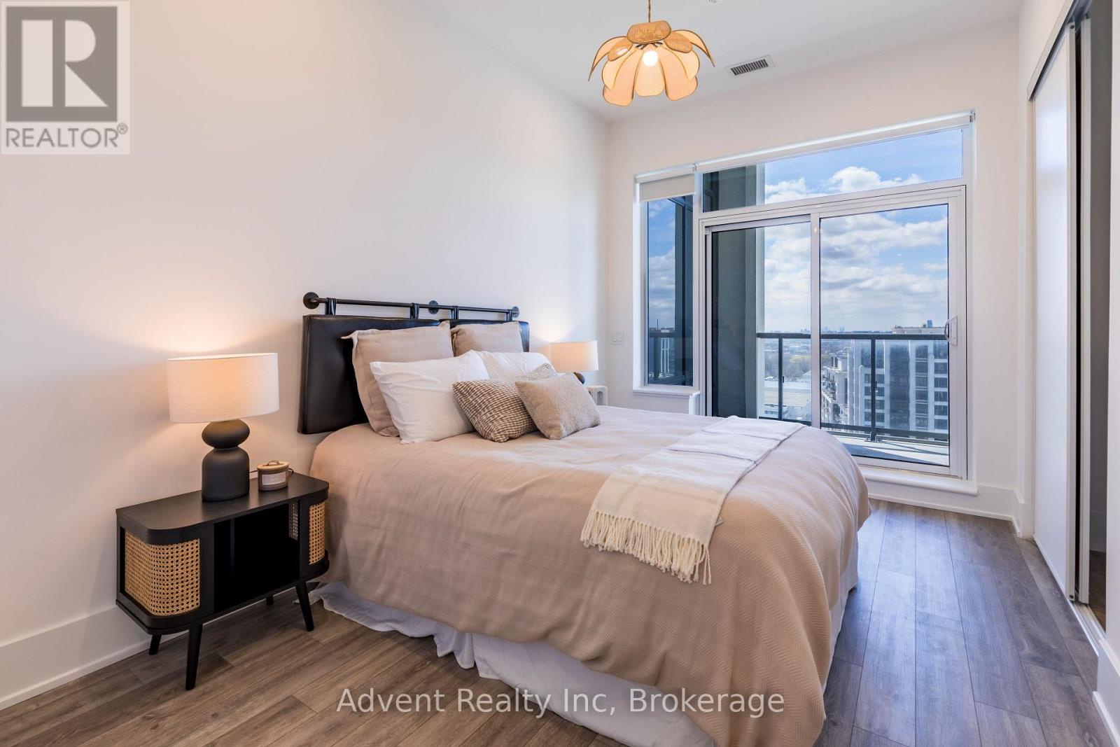 Ph02 - 8 Cedarland Drive, Markham (unionville), Ontario
