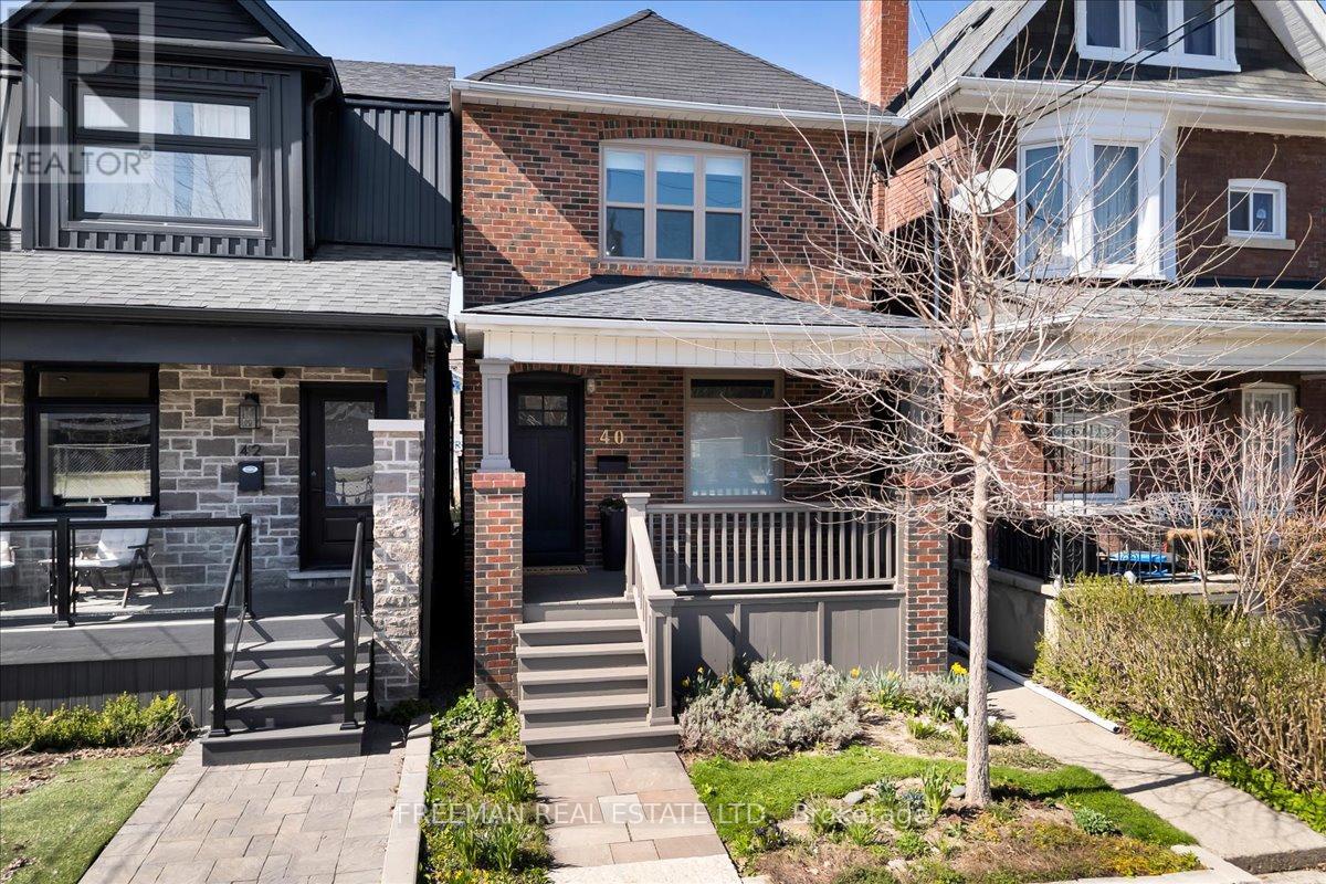 40 Garnet Avenue, Toronto (dovercourt-wallace Emerson-junction), Ontario