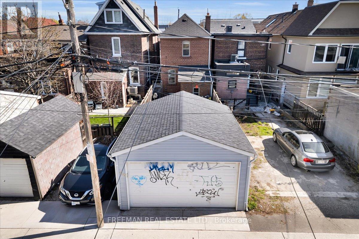 40 Garnet Avenue, Toronto (dovercourt-wallace Emerson-junction), Ontario