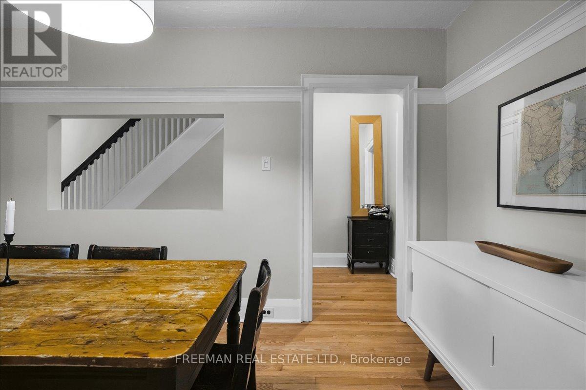 40 Garnet Avenue, Toronto (dovercourt-wallace Emerson-junction), Ontario