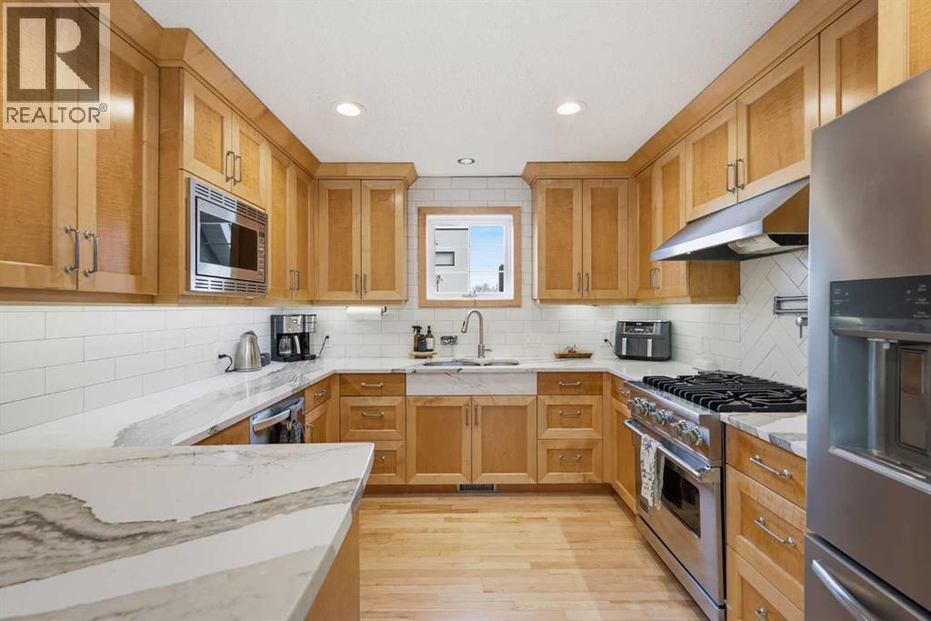 2712 22 Street Sw, Calgary, Alberta
