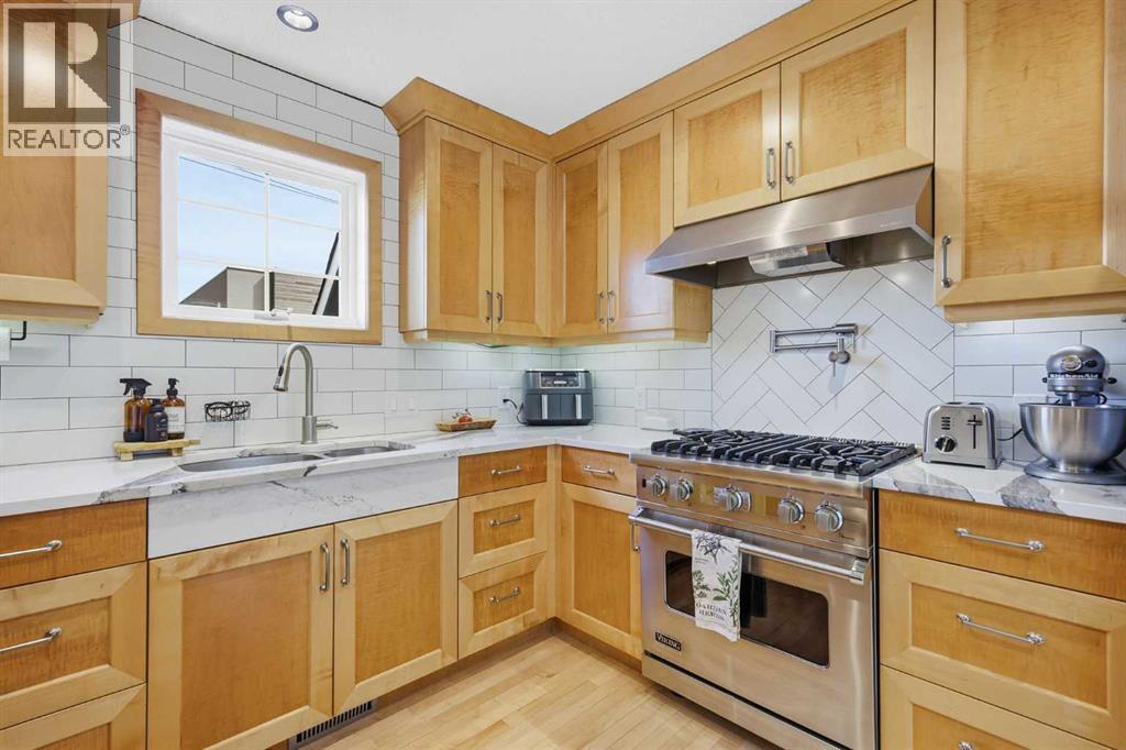 2712 22 Street Sw, Calgary, Alberta