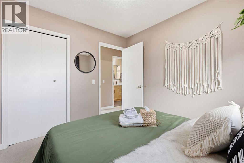 2712 22 Street Sw, Calgary, Alberta
