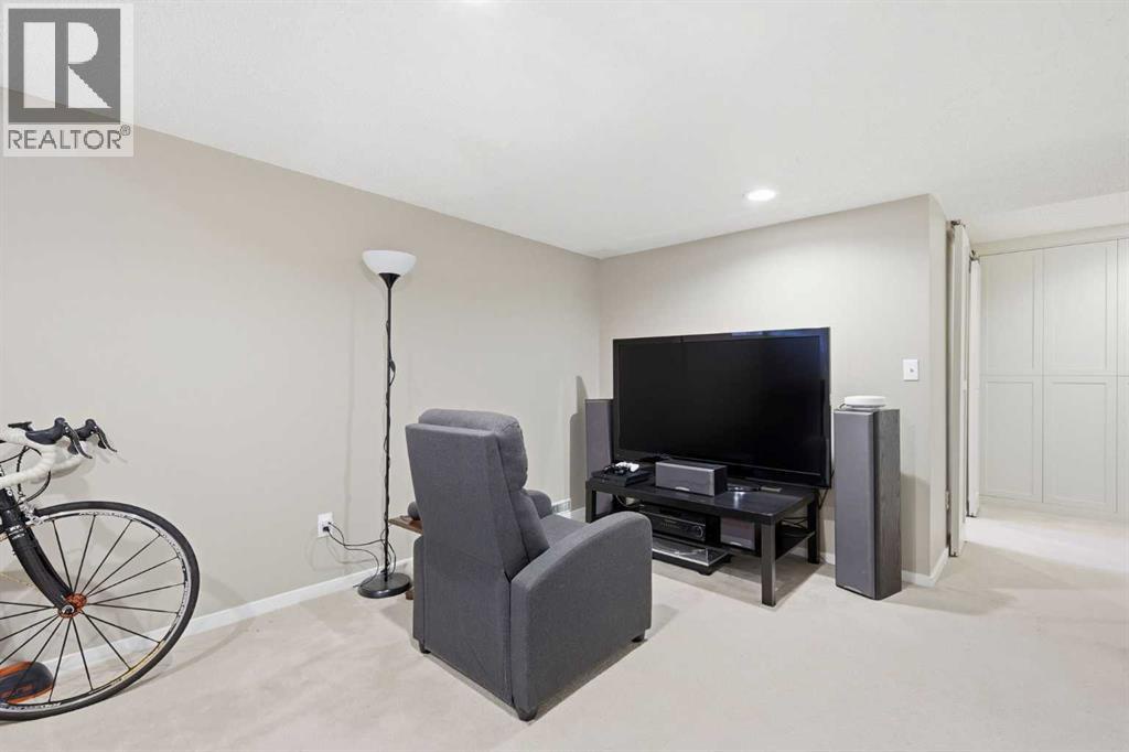 2712 22 Street Sw, Calgary, Alberta