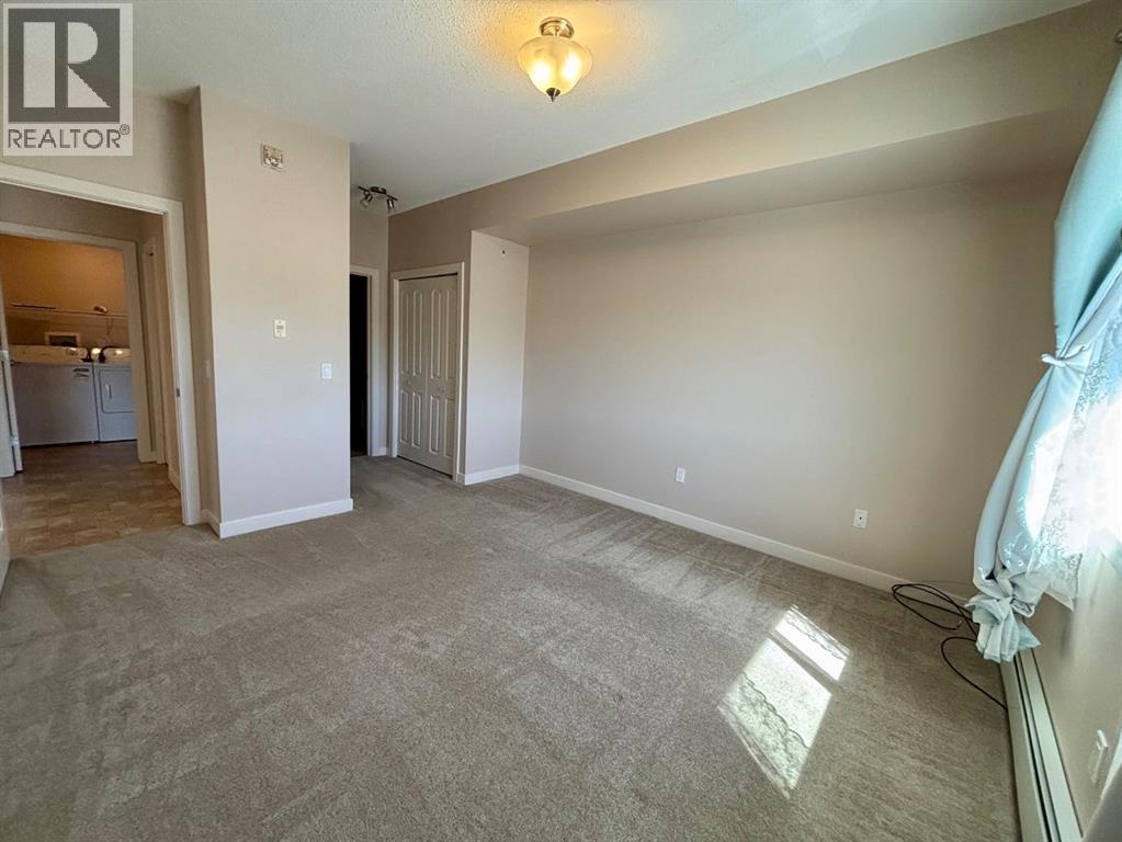 309, 109 Seabolt Drive, Hinton, Alberta