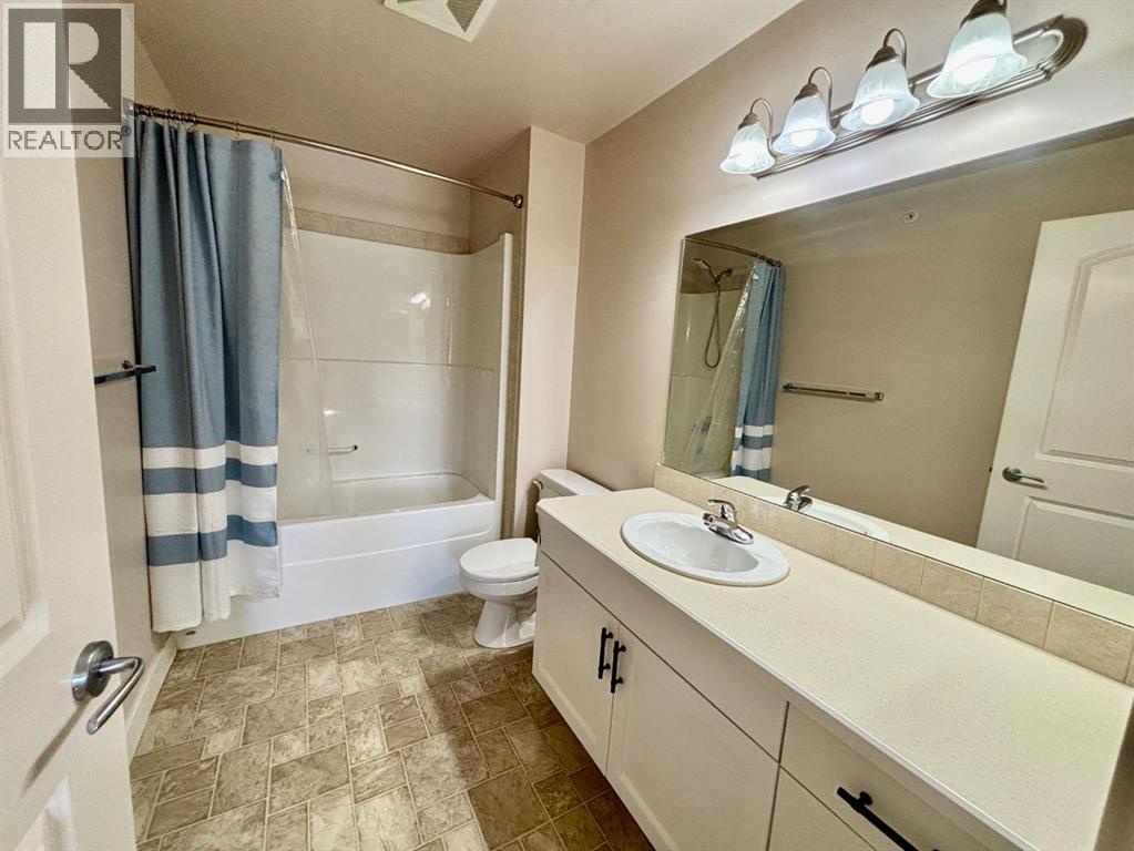 309, 109 Seabolt Drive, Hinton, Alberta