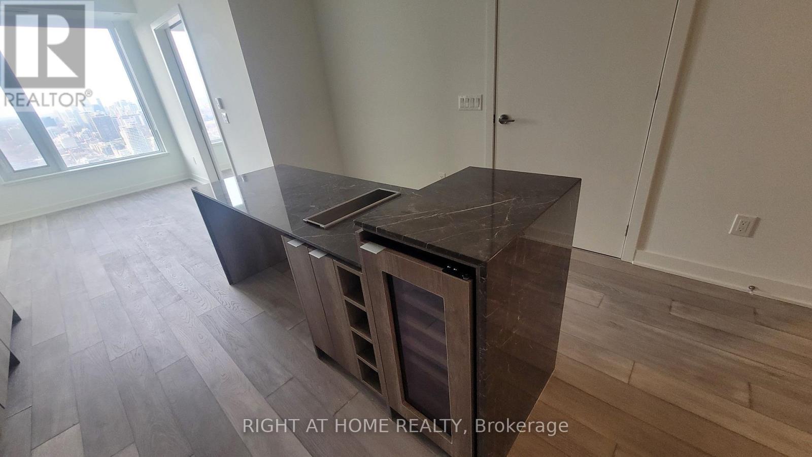 3603 - 11 Yorkville Avenue, Toronto (annex), Ontario