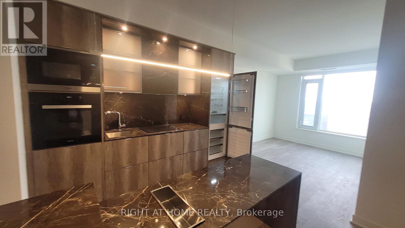 3603 - 11 Yorkville Avenue, Toronto (annex), Ontario