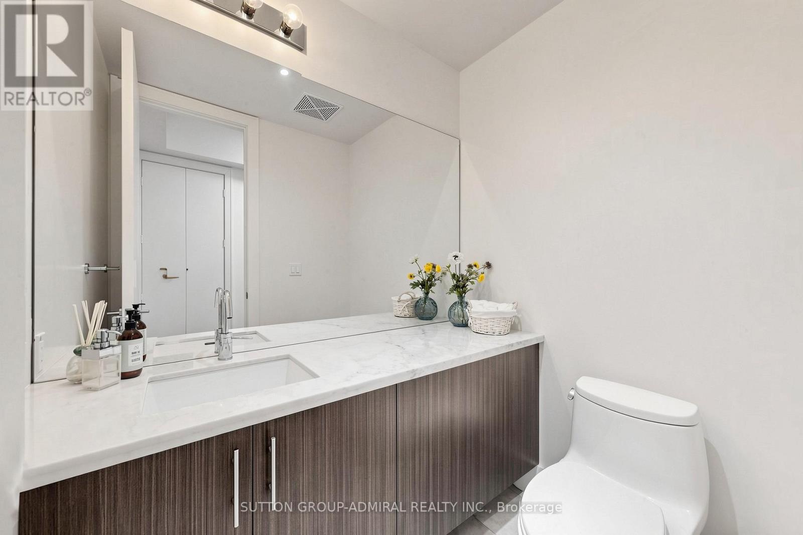 Th115 - 39 Queens Quay E, Toronto (waterfront Communities), Ontario