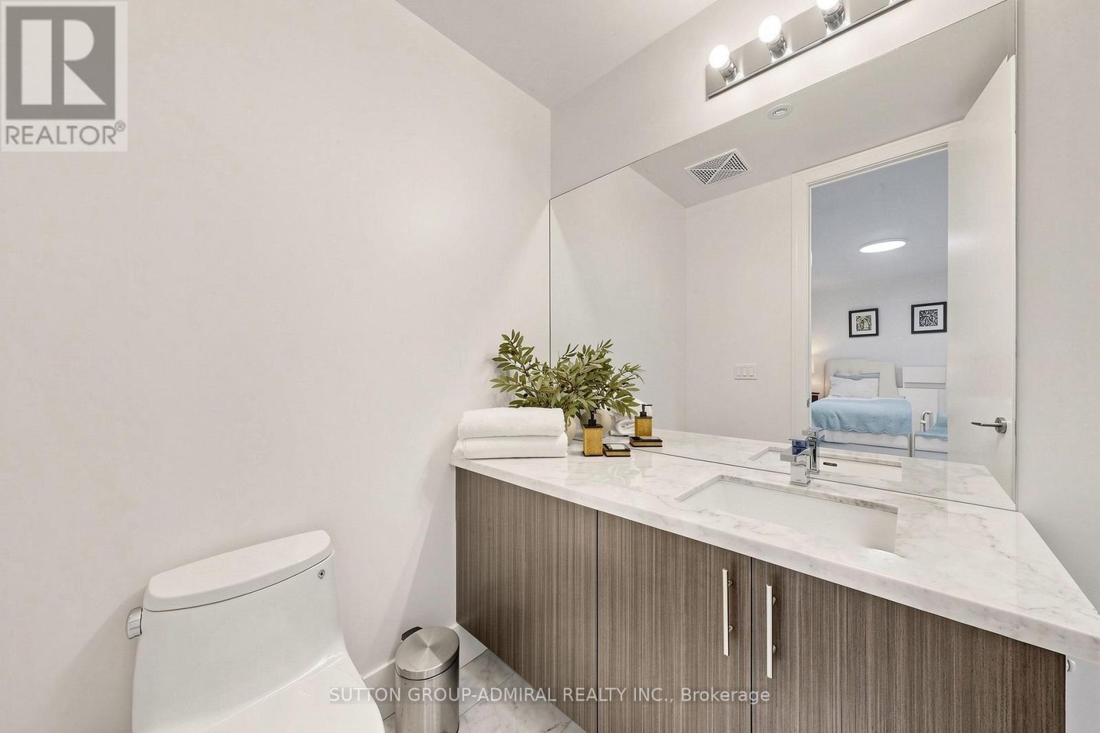 Th115 - 39 Queens Quay E, Toronto (waterfront Communities), Ontario