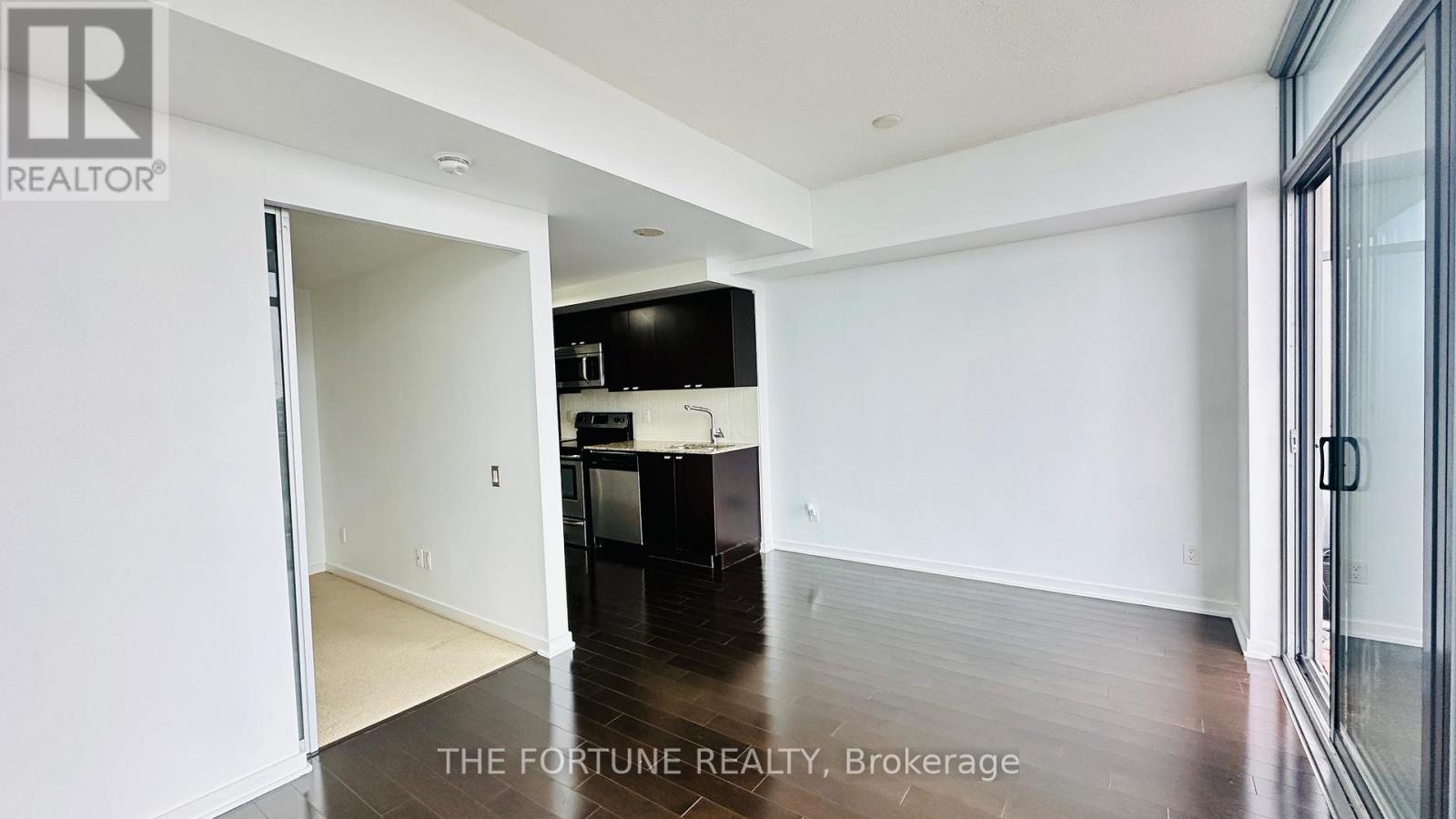 3213 - 105 The Queensway Avenue, Toronto (high Park-swansea), Ontario