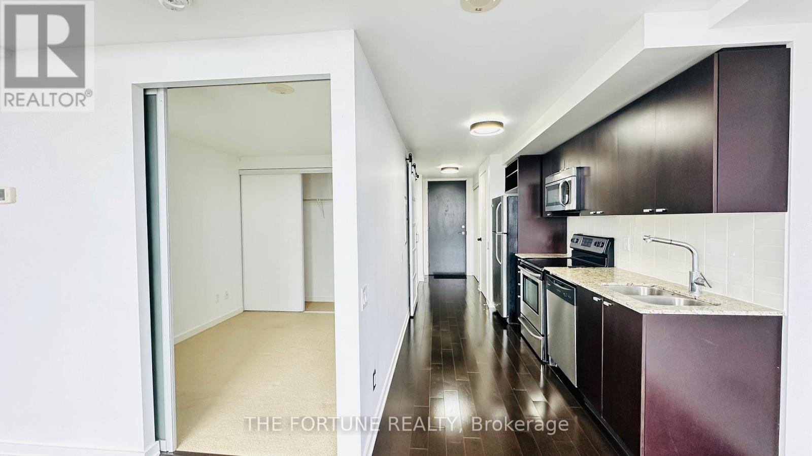 3213 - 105 The Queensway Avenue, Toronto (high Park-swansea), Ontario