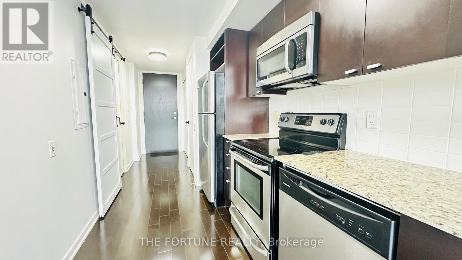 3213 - 105 The Queensway Avenue, Toronto (high Park-swansea), Ontario