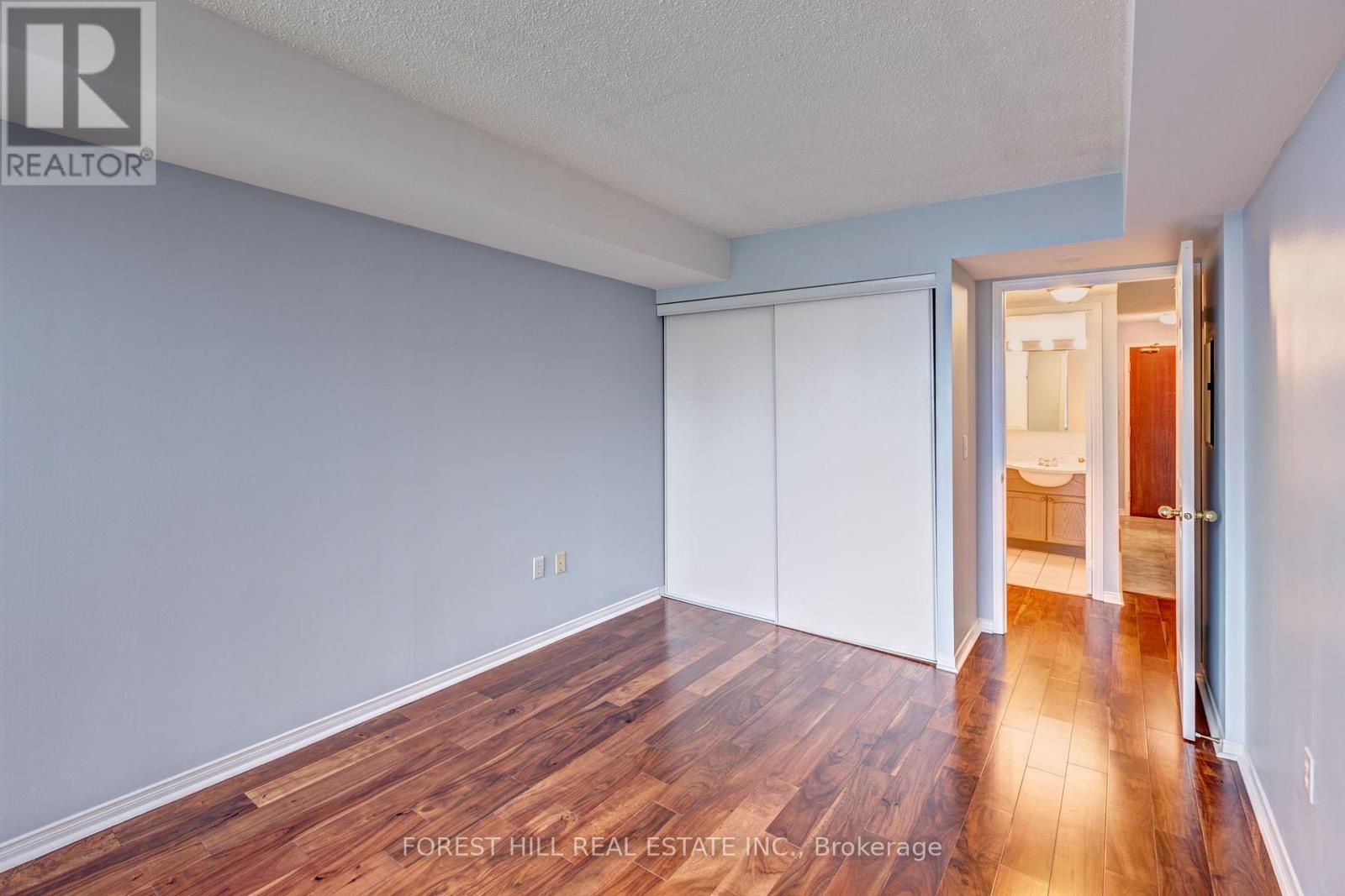 709 - 17 Michael Power Place, Toronto (islington-city Centre West), Ontario