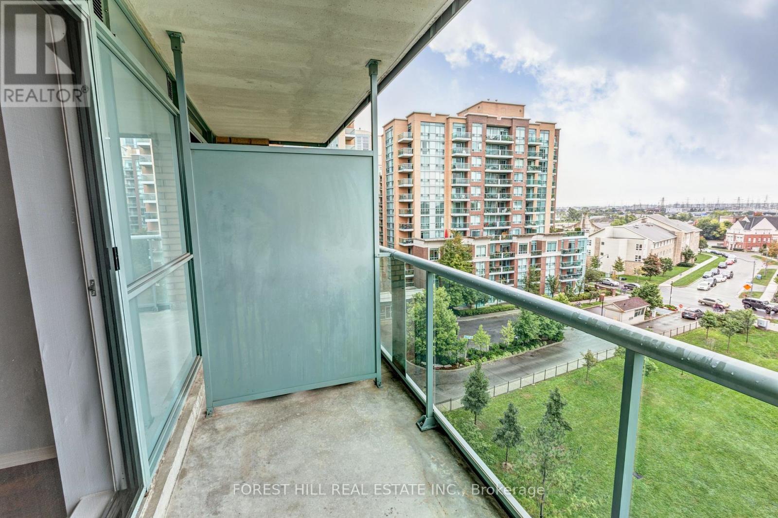 709 - 17 Michael Power Place, Toronto (islington-city Centre West), Ontario