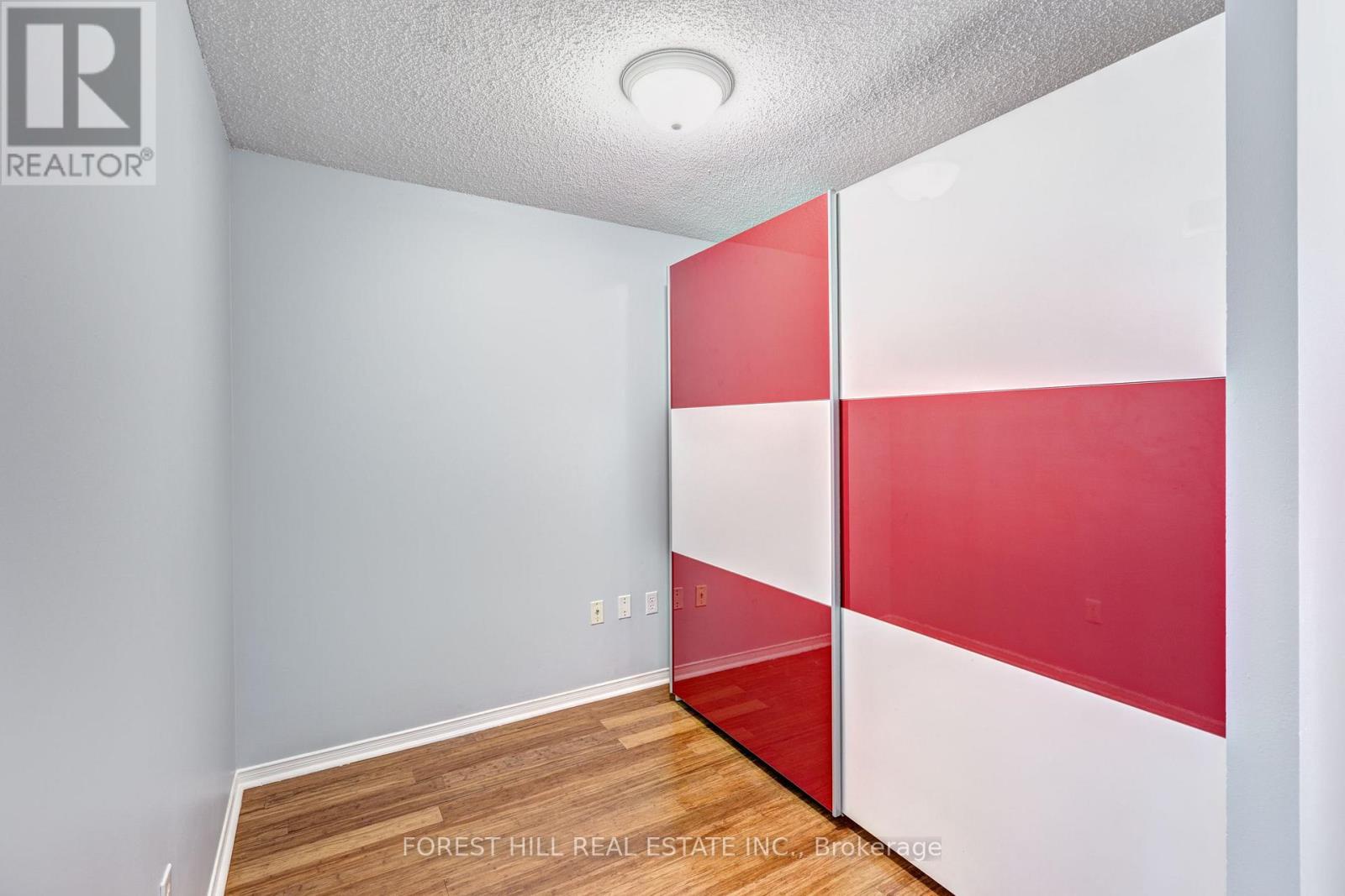 709 - 17 Michael Power Place, Toronto (islington-city Centre West), Ontario