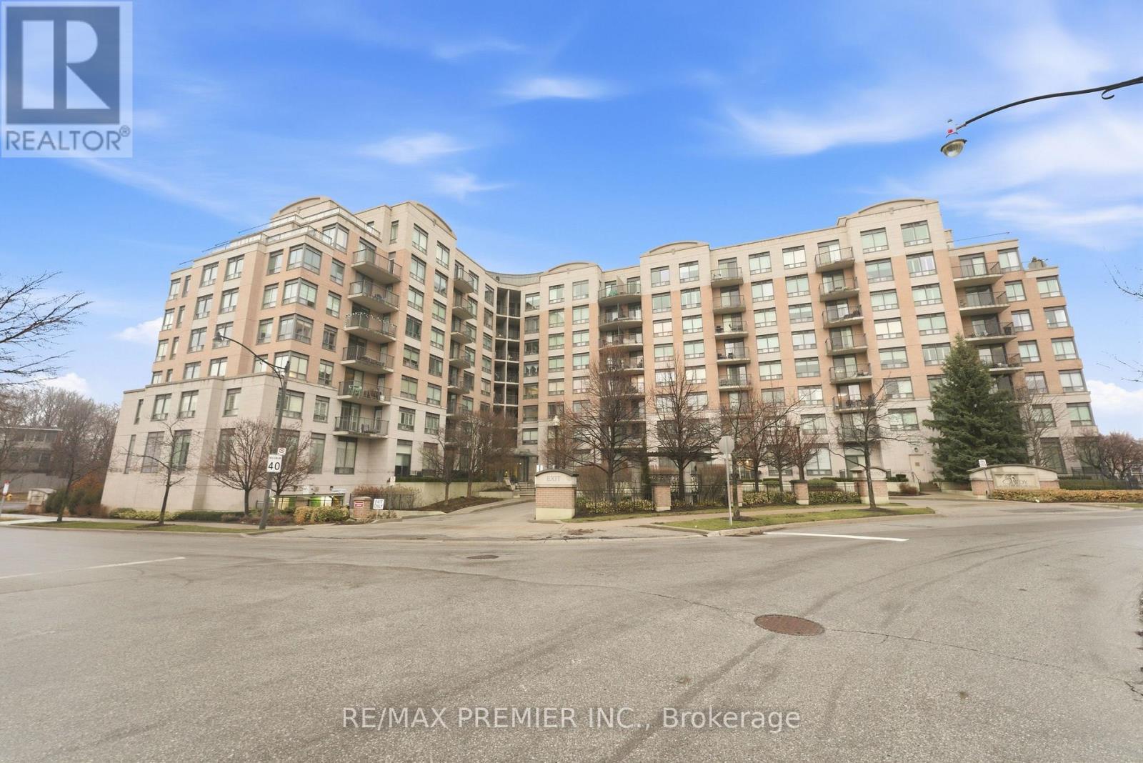 Ph20 - 16 Dallimore Circle, Toronto (banbury-don Mills), Ontario
