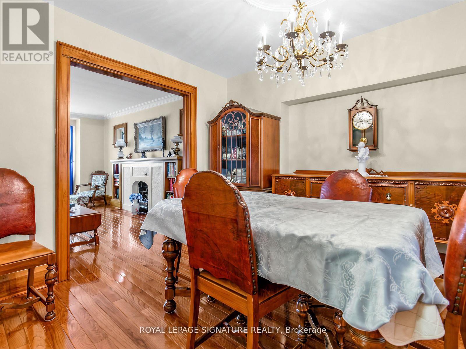 136 Cranbrooke Avenue, Toronto (lawrence Park North), Ontario