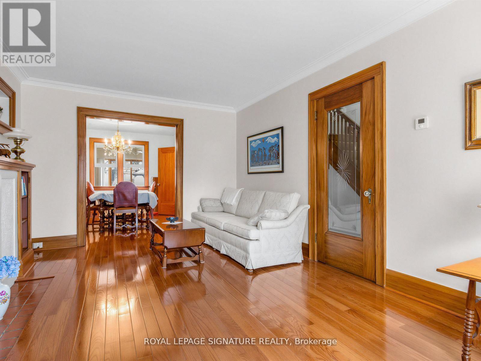 136 Cranbrooke Avenue, Toronto (lawrence Park North), Ontario