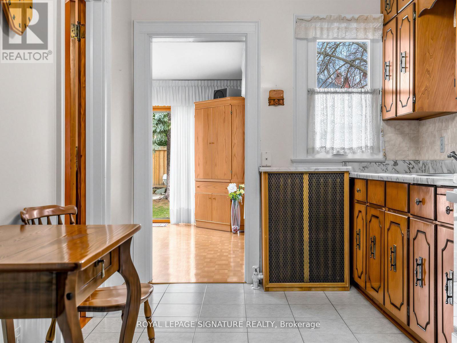 136 Cranbrooke Avenue, Toronto (lawrence Park North), Ontario