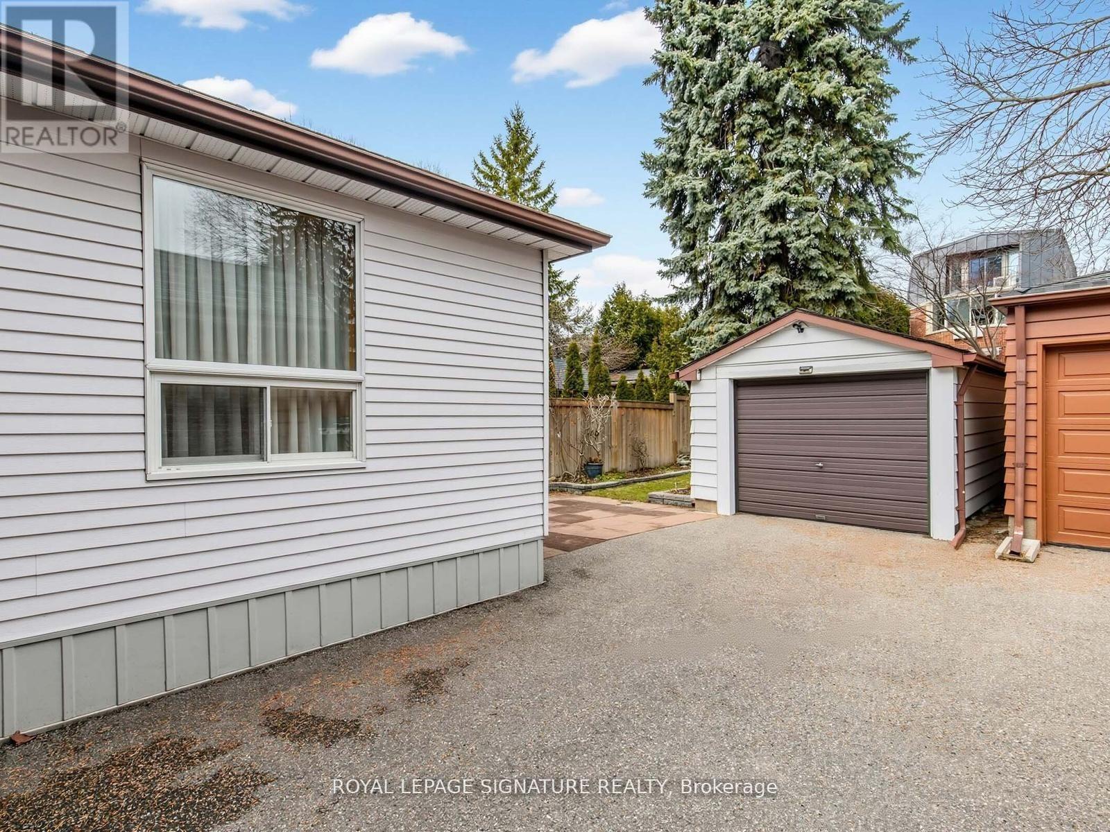 136 Cranbrooke Avenue, Toronto (lawrence Park North), Ontario