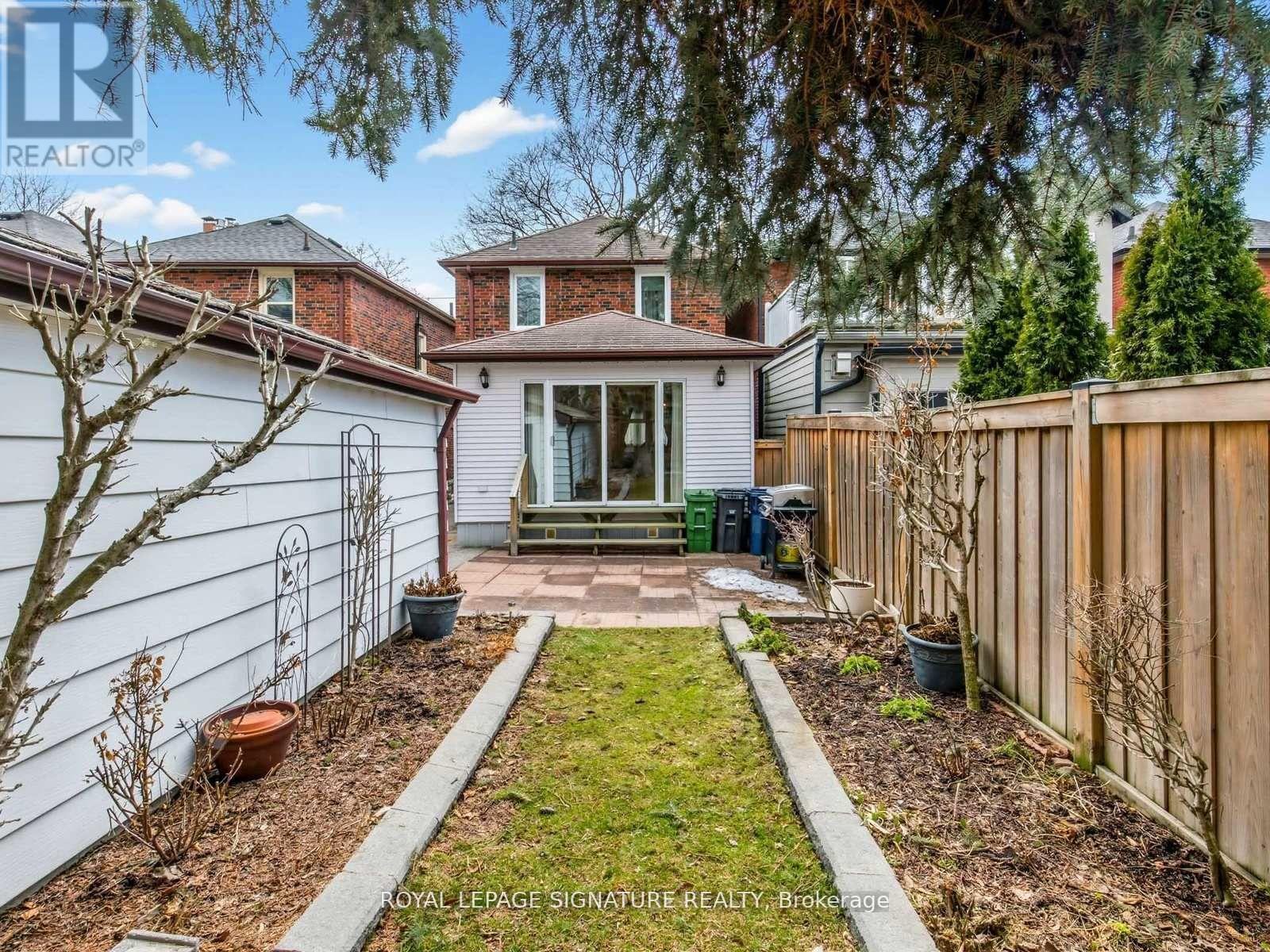 136 Cranbrooke Avenue, Toronto (lawrence Park North), Ontario