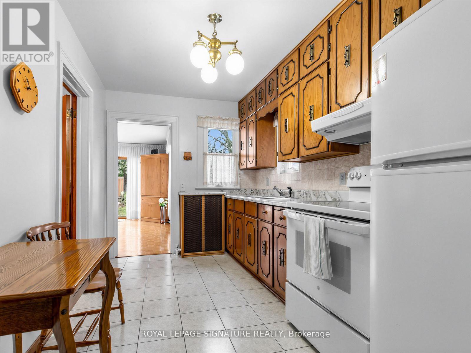 136 Cranbrooke Avenue, Toronto (lawrence Park North), Ontario