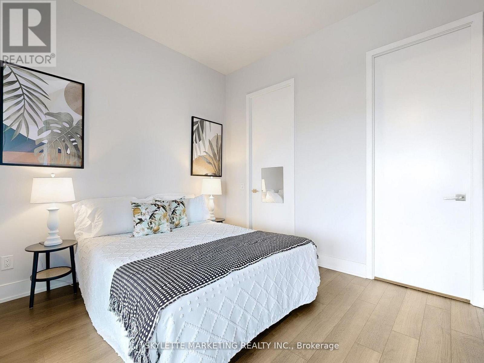 1128 - 111 St Clair Avenue W, Toronto (yonge-st. Clair), Ontario