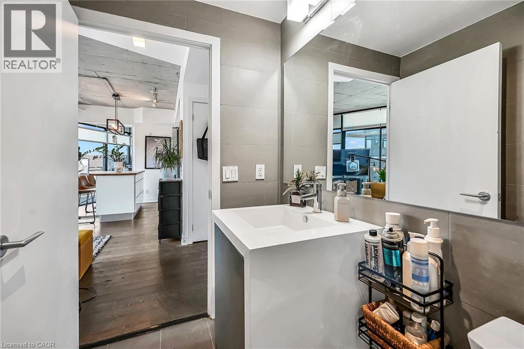 1201 Dundas Street E Unit# 902, Toronto, Ontario
