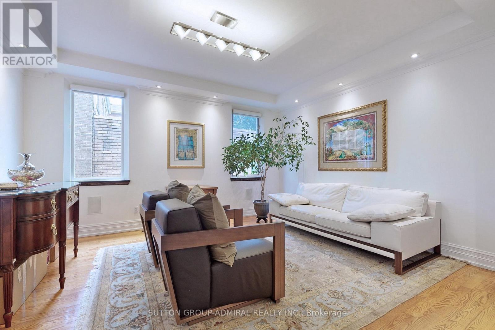 27 Shelborne Avenue, Toronto (bedford Park-nortown), Ontario