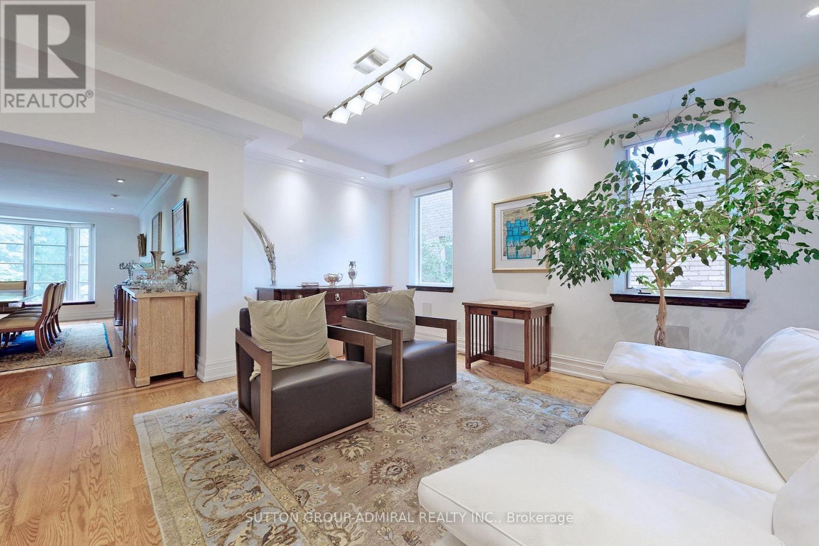 27 Shelborne Avenue, Toronto (bedford Park-nortown), Ontario