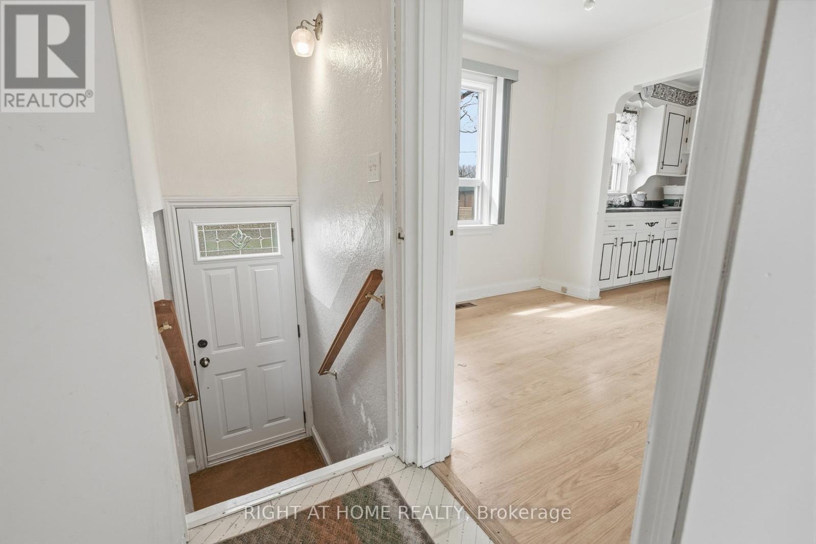 258 Beta Street, Toronto (alderwood), Ontario