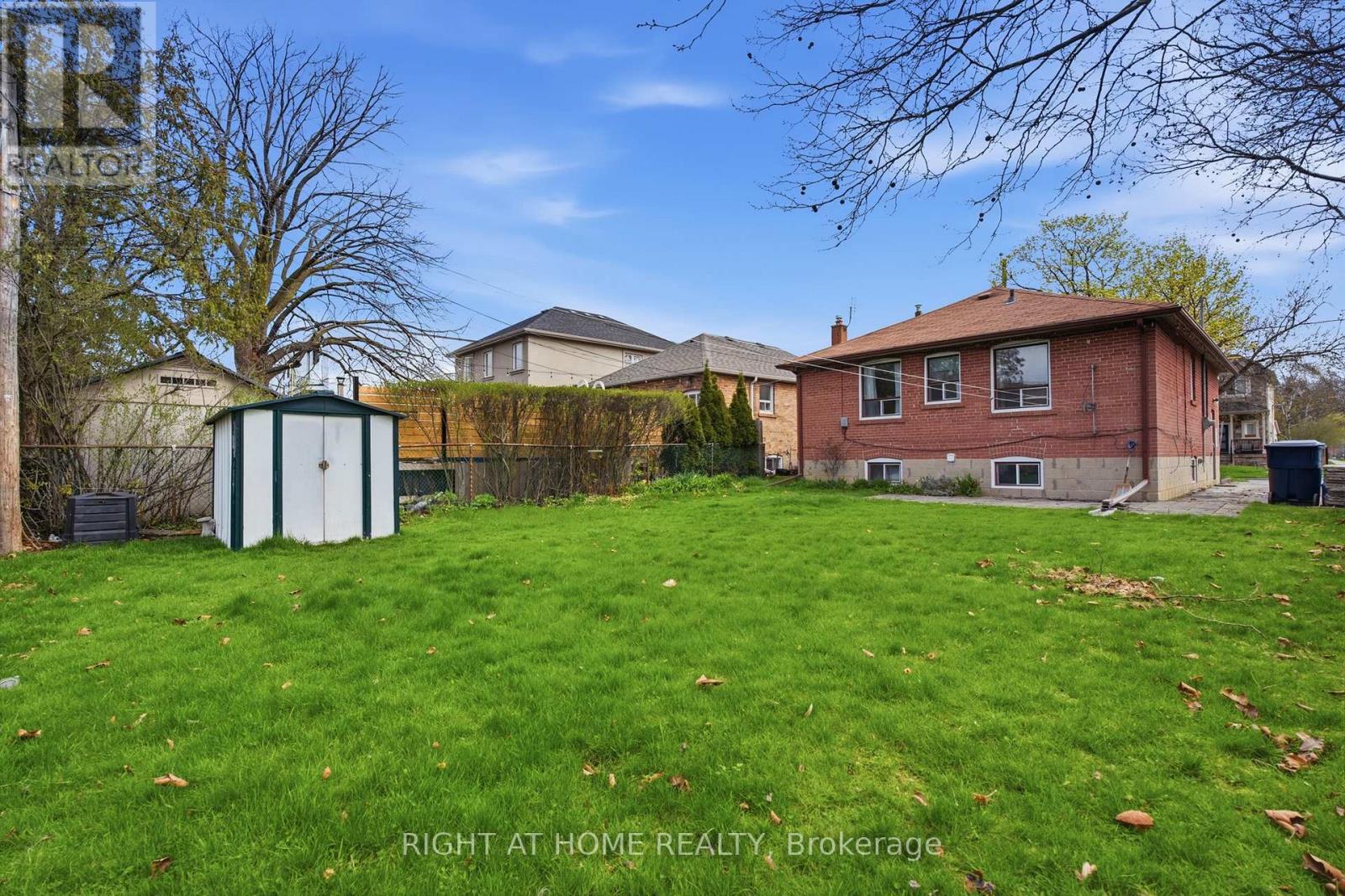 258 Beta Street, Toronto (alderwood), Ontario