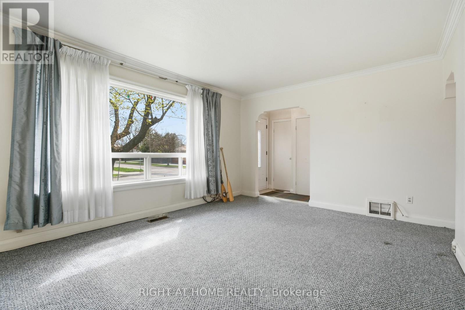 258 Beta Street, Toronto (alderwood), Ontario