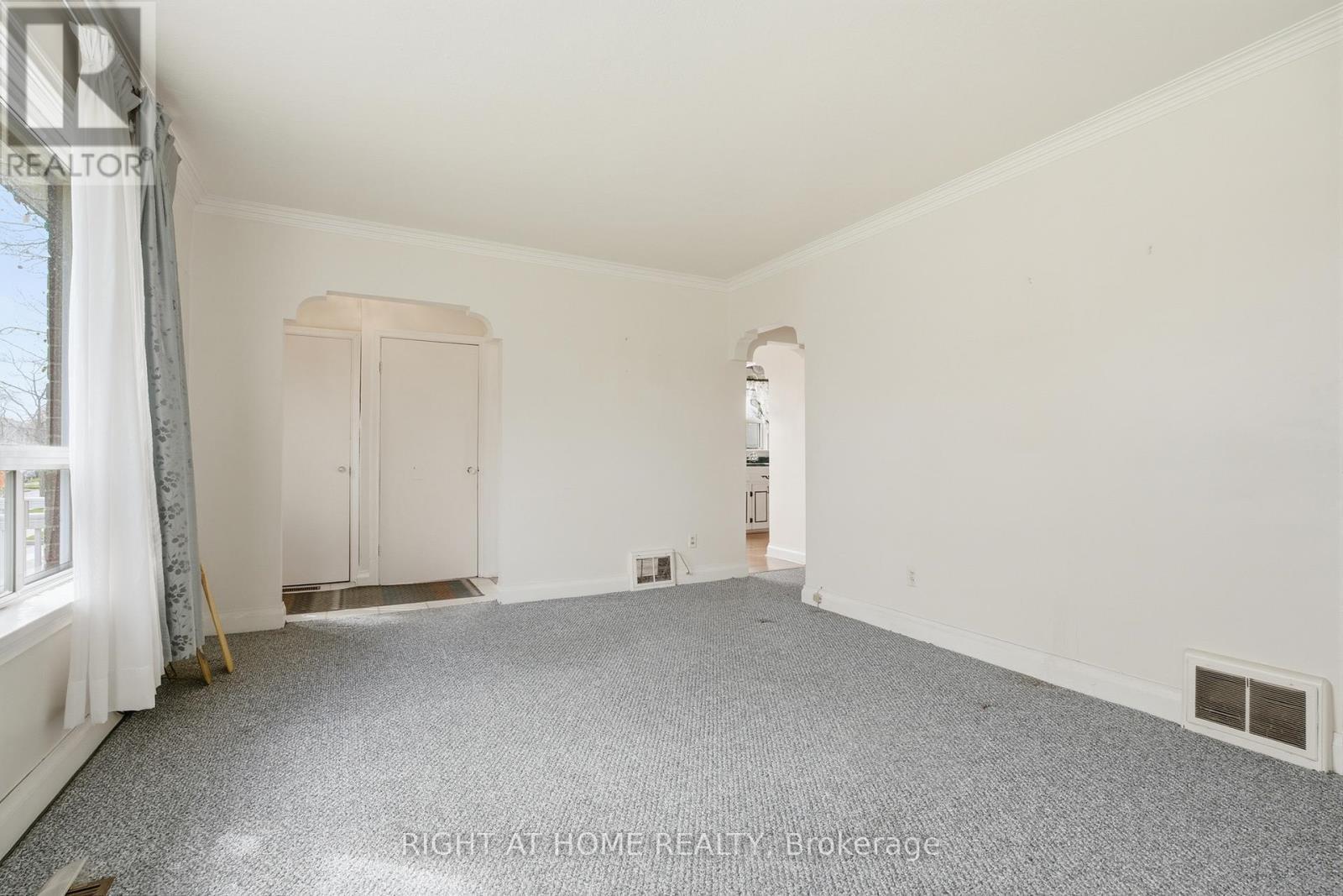 258 Beta Street, Toronto (alderwood), Ontario