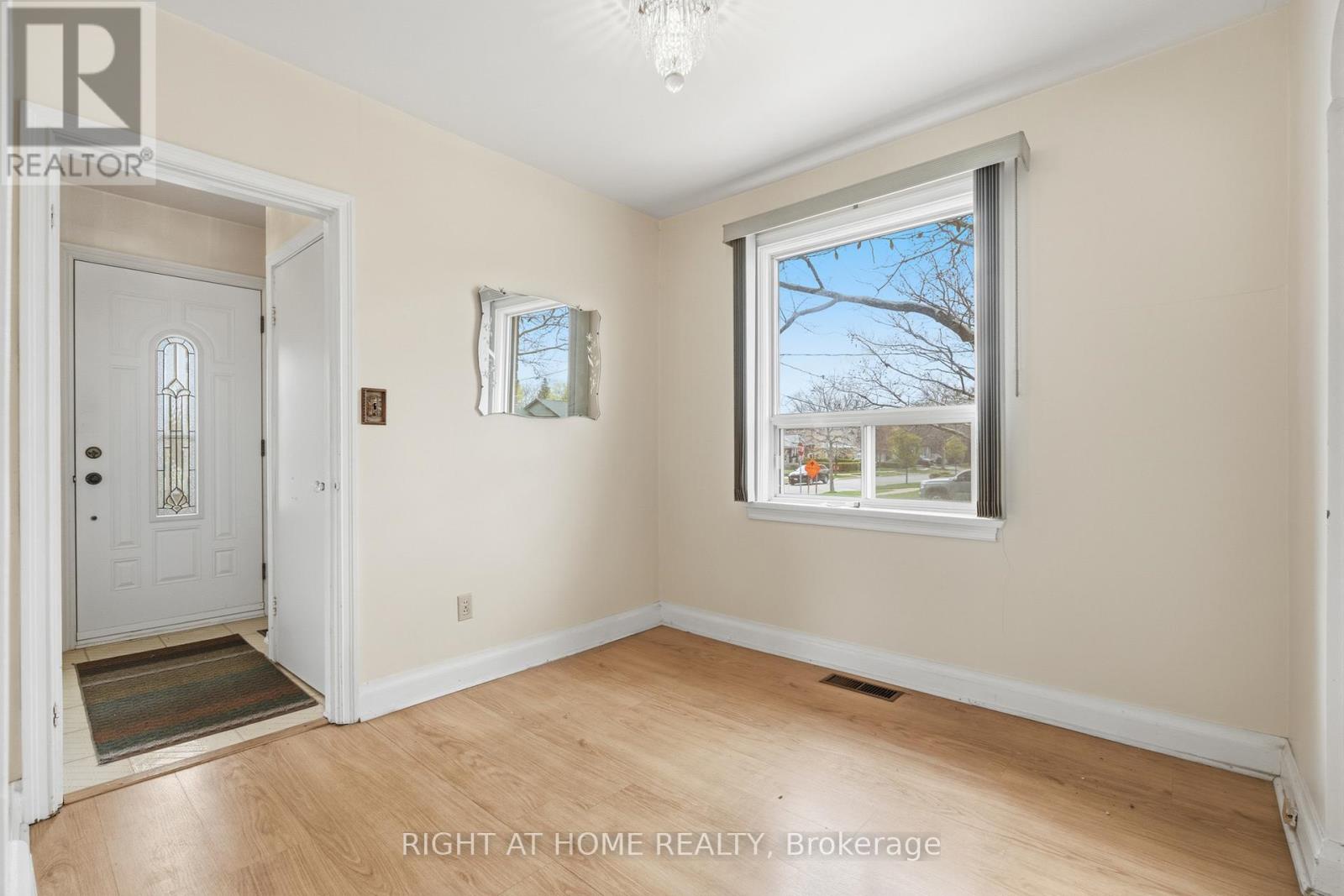 258 Beta Street, Toronto (alderwood), Ontario