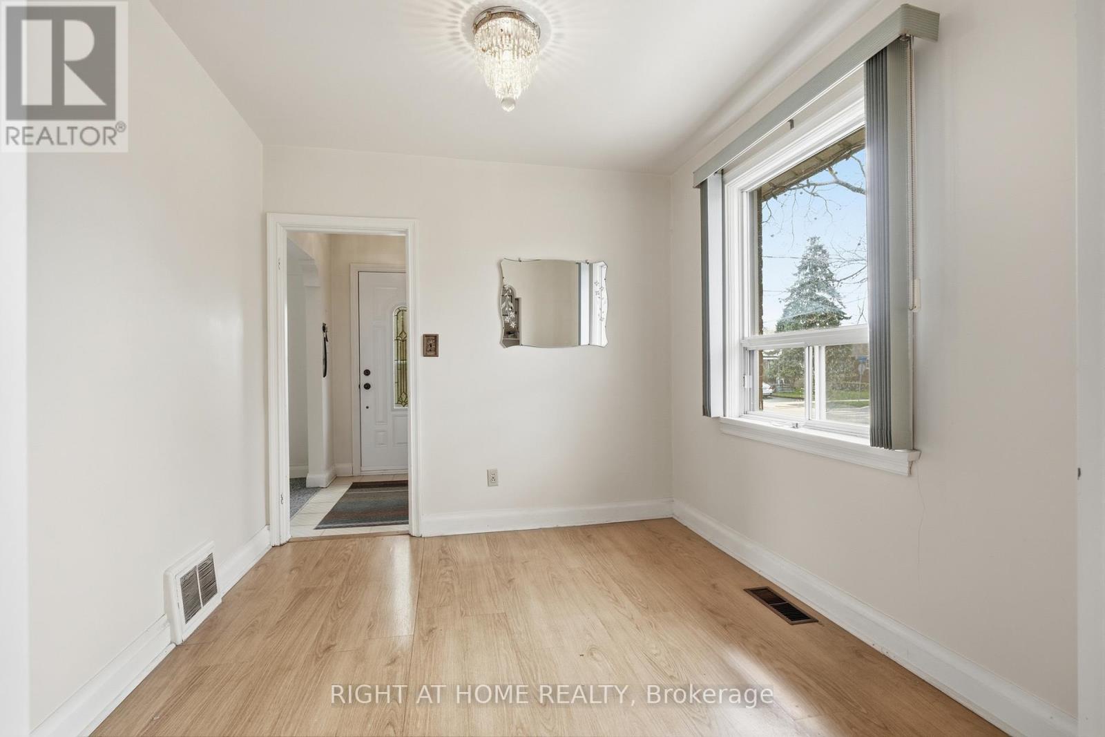 258 Beta Street, Toronto (alderwood), Ontario