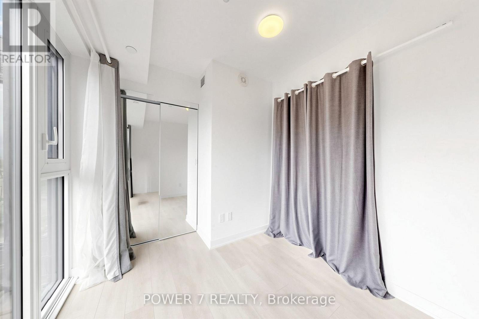 1309 - 8 Tippett Road, Toronto (clanton Park), Ontario