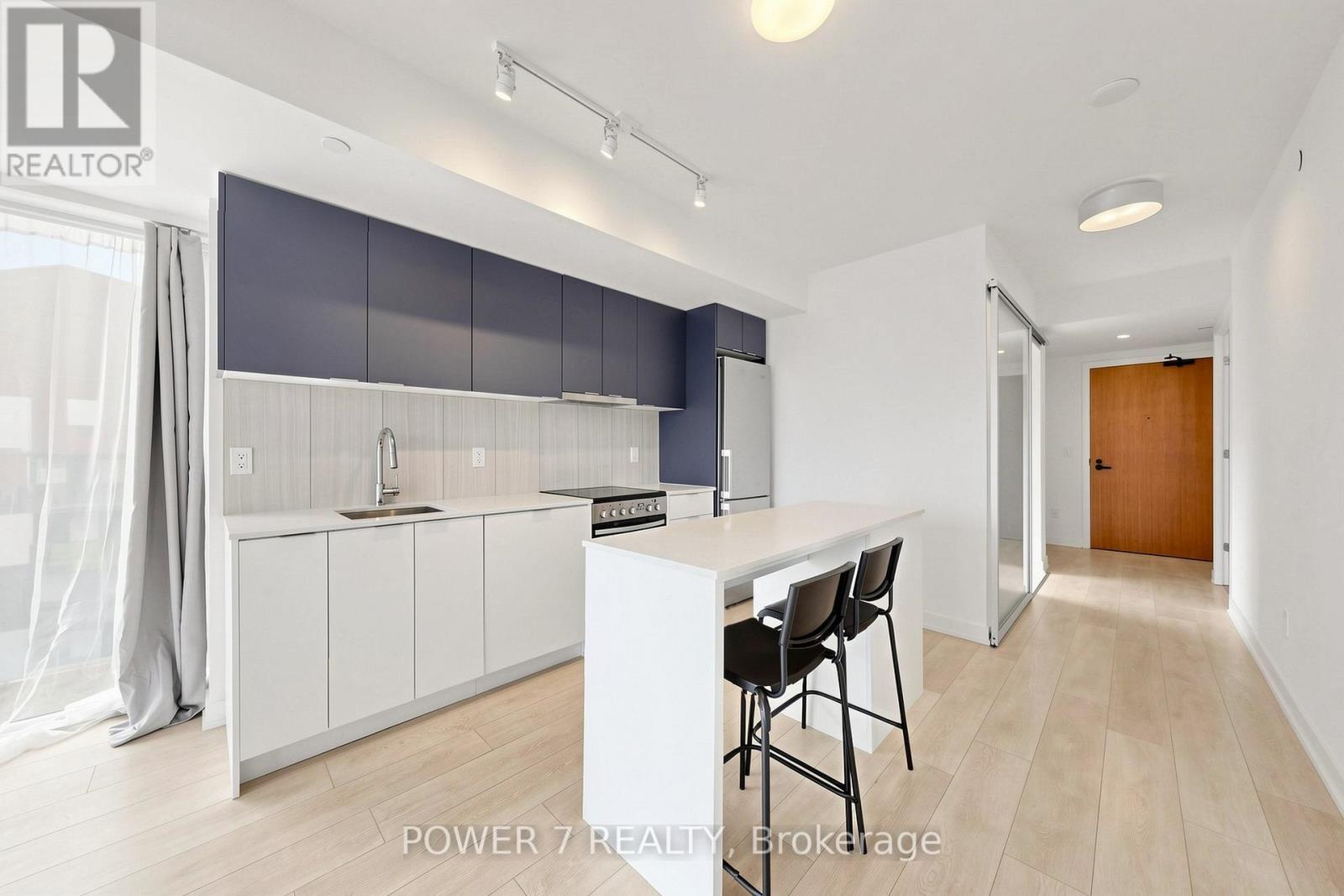 1309 - 8 Tippett Road, Toronto (clanton Park), Ontario