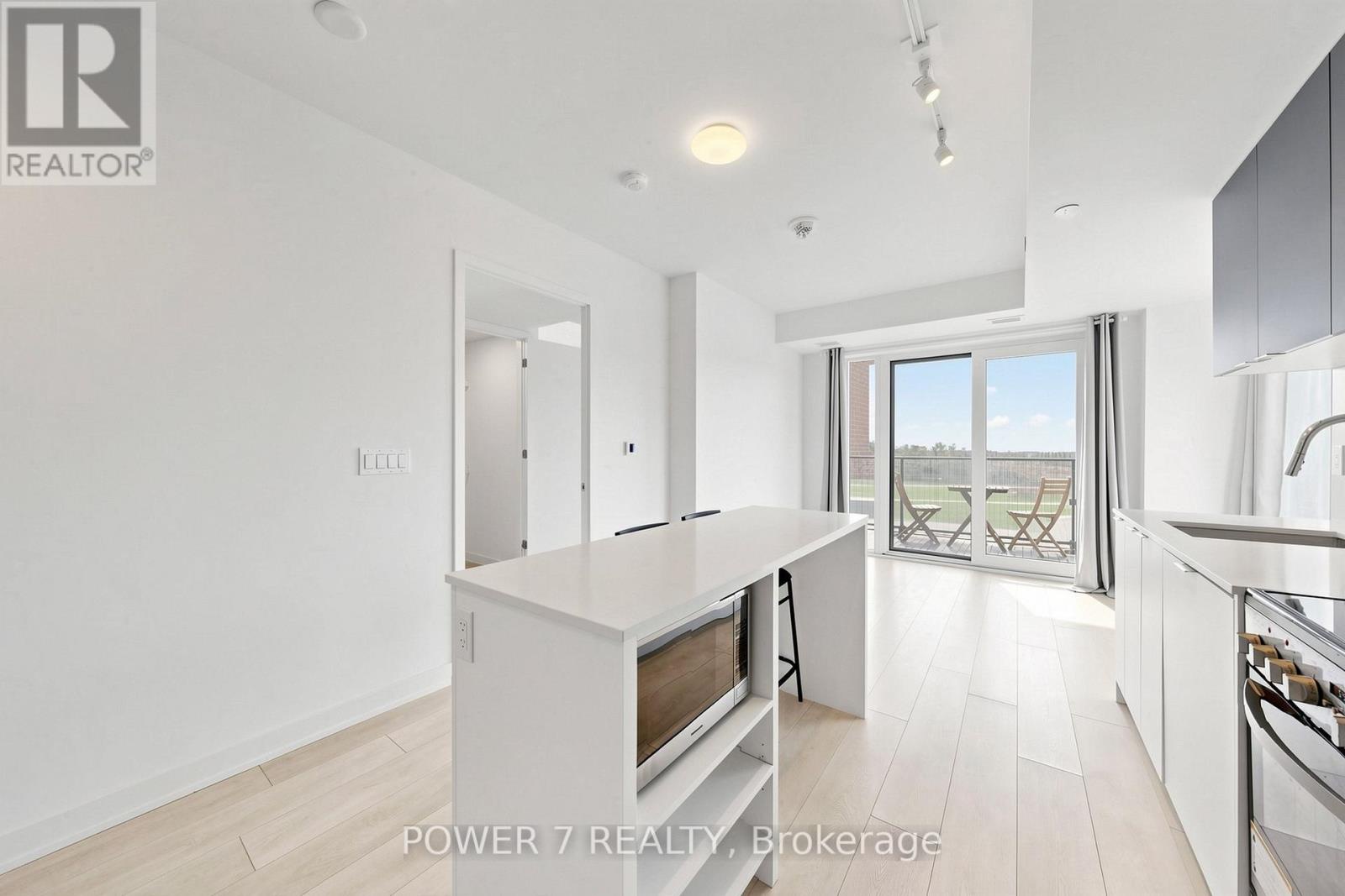 1309 - 8 Tippett Road, Toronto (clanton Park), Ontario