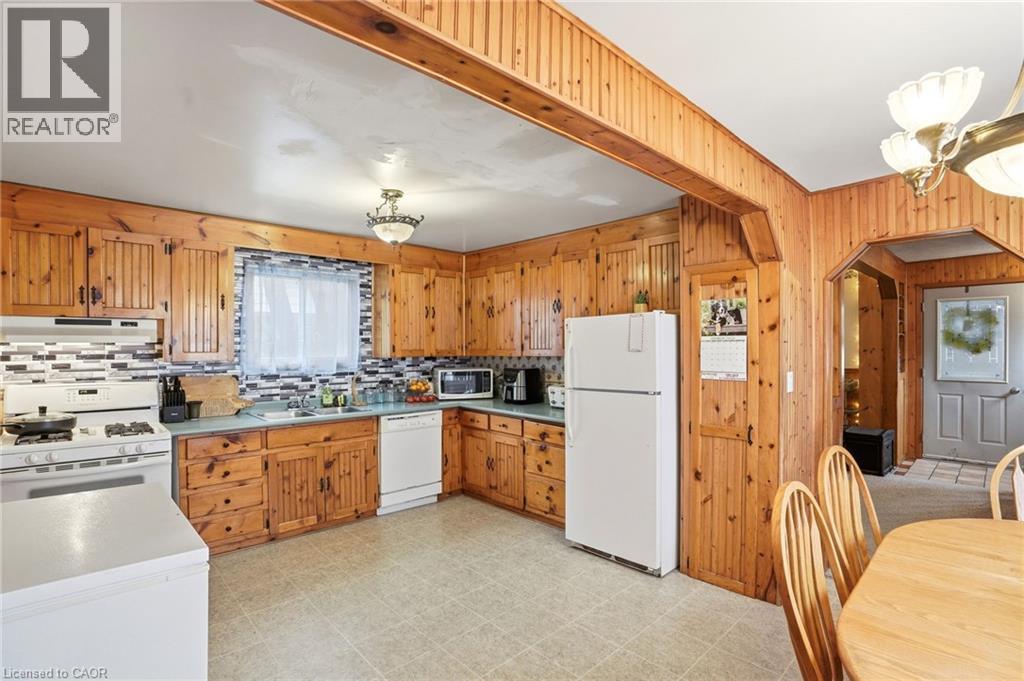 520 Alder Street E, Dunnville, Ontario