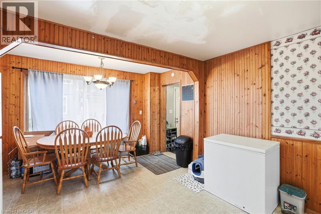 520 Alder Street E, Dunnville, Ontario