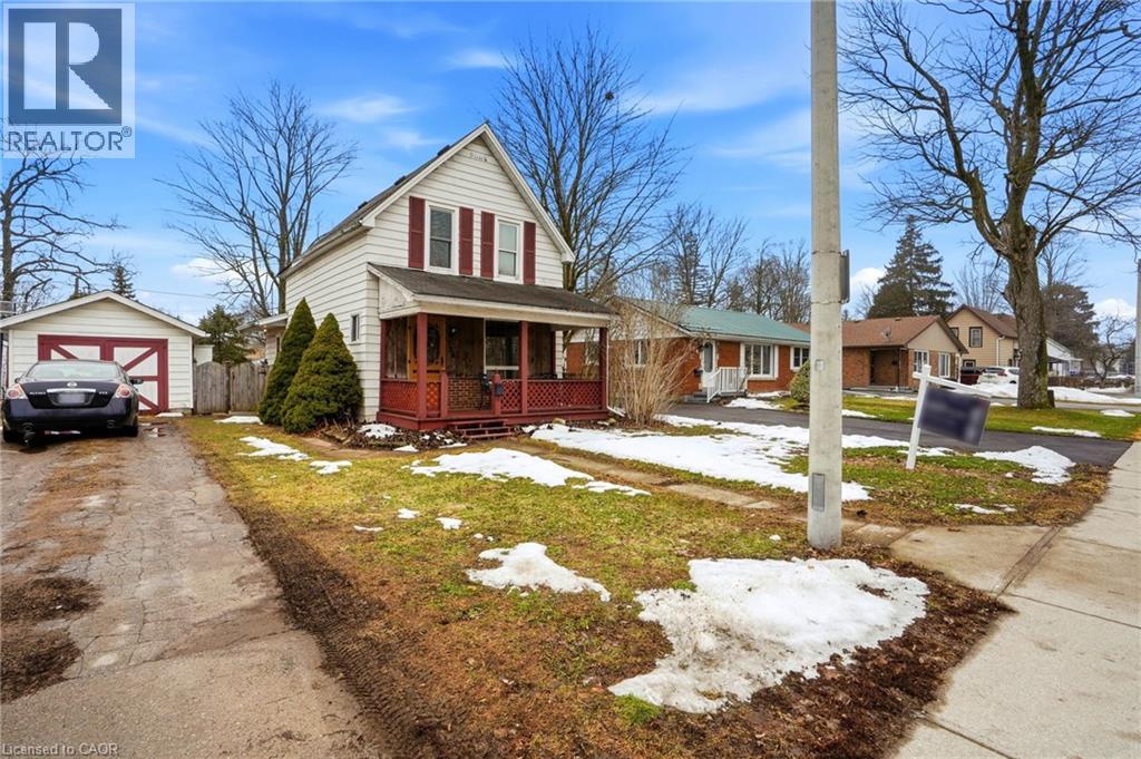520 Alder Street E, Dunnville, Ontario