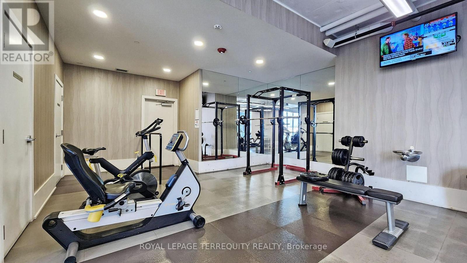 1705 - 20 Bruyeres Mews, Toronto (niagara), Ontario