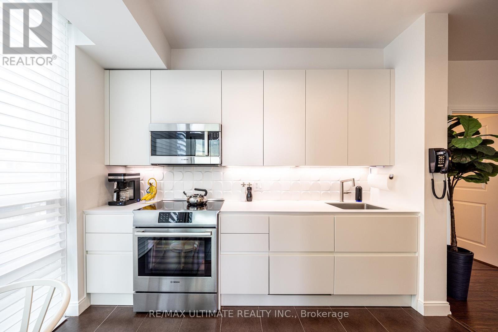 1403 - 88 Broadway Avenue, Toronto (mount Pleasant West), Ontario