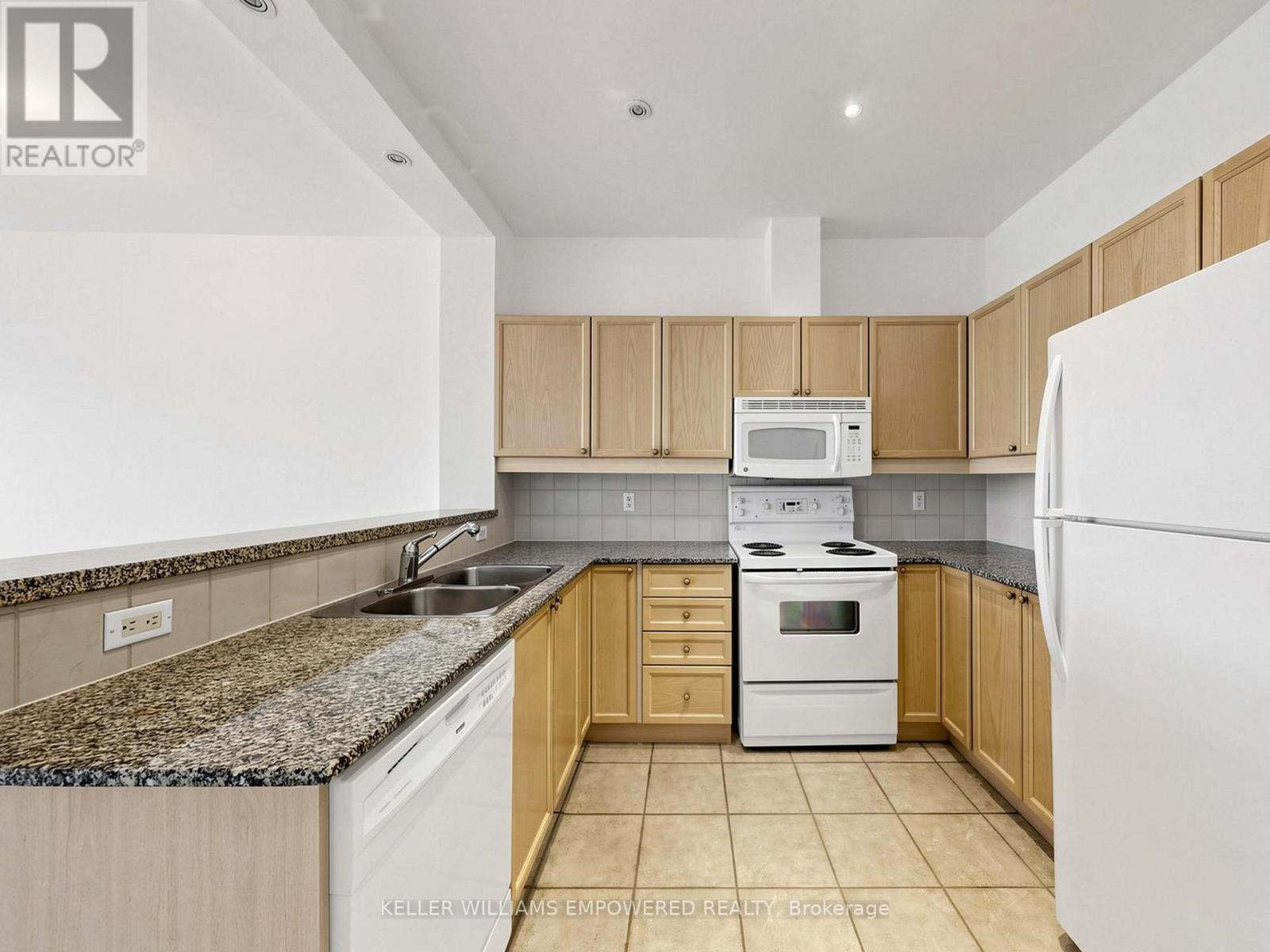 316 - 1 Leaside Park Drive, Toronto (leaside), Ontario