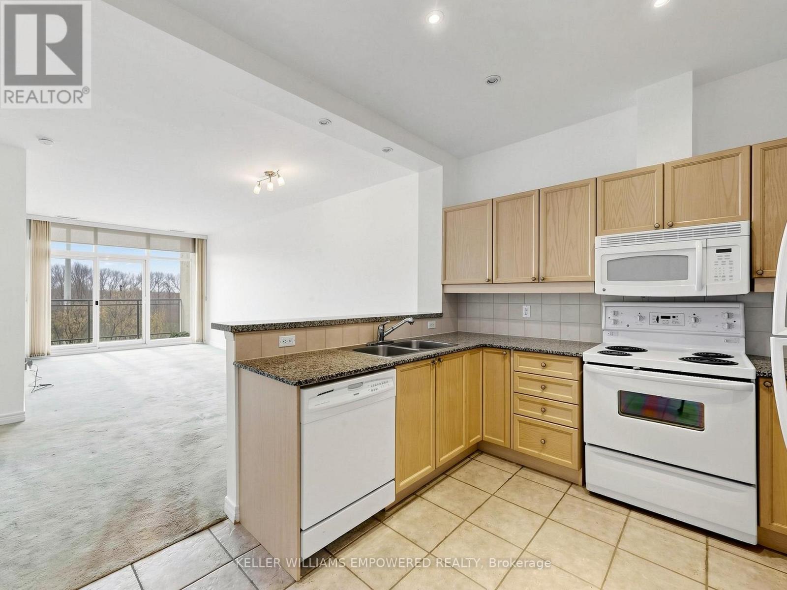 316 - 1 Leaside Park Drive, Toronto (leaside), Ontario